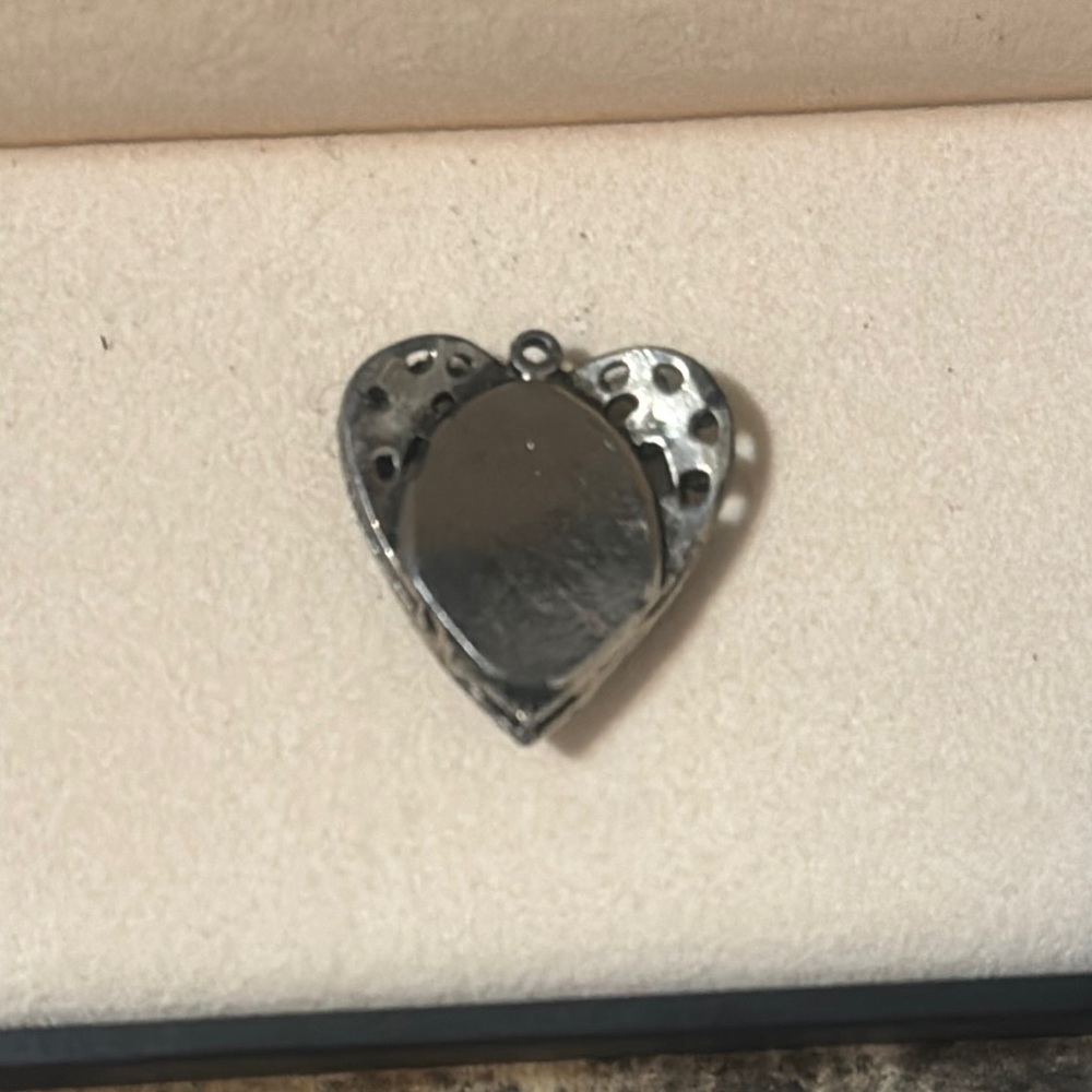 Silver and Black Heart Necklace Charm with Cameo Design - Picture 2 of 2